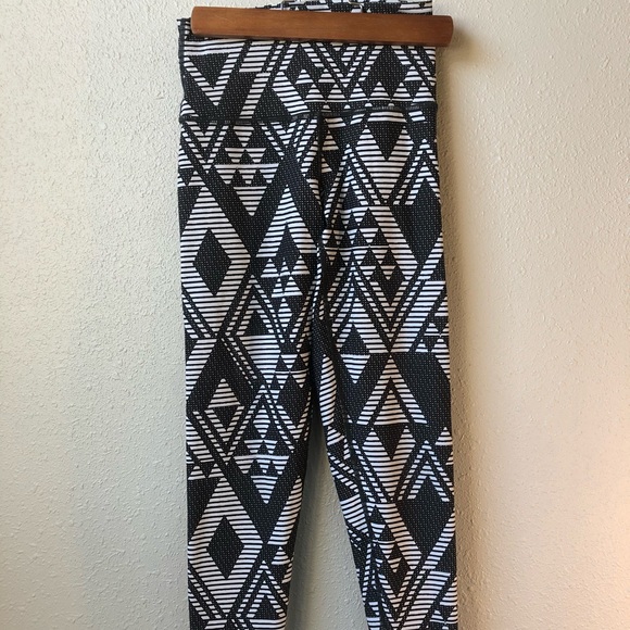 aerie Pants - Aerie Chill Play Move Leggings Size Small Petite